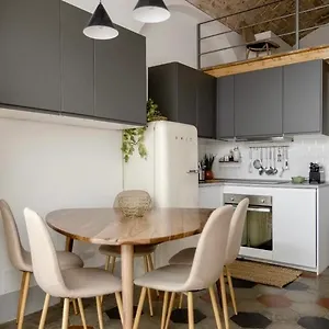 Nice Downtown Loft Appartamento